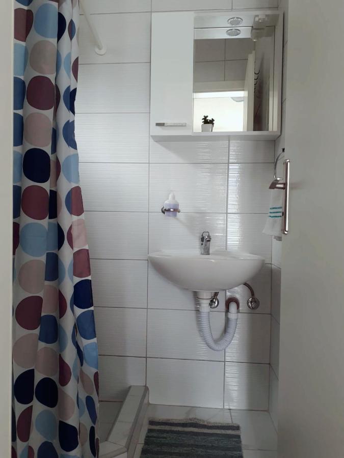 Apartmani Lezenic Dada 네움 외부 사진