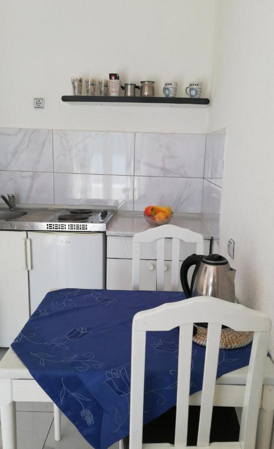 Apartmani Lezenic Dada 네움 외부 사진