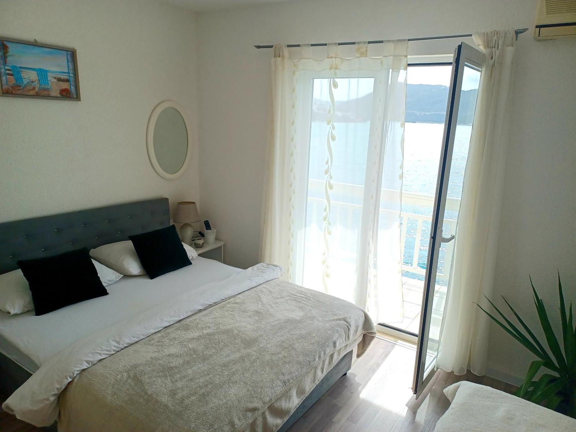 Apartmani Lezenic Dada 네움 외부 사진