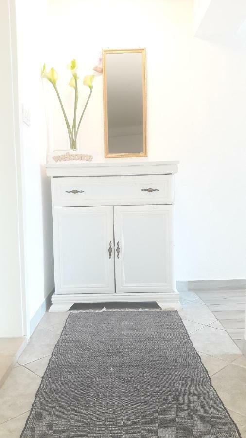 Apartmani Lezenic Dada 네움 외부 사진